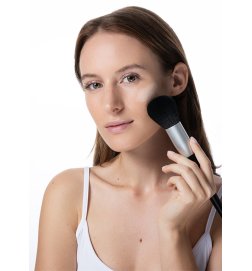 The Powder Brush No.1